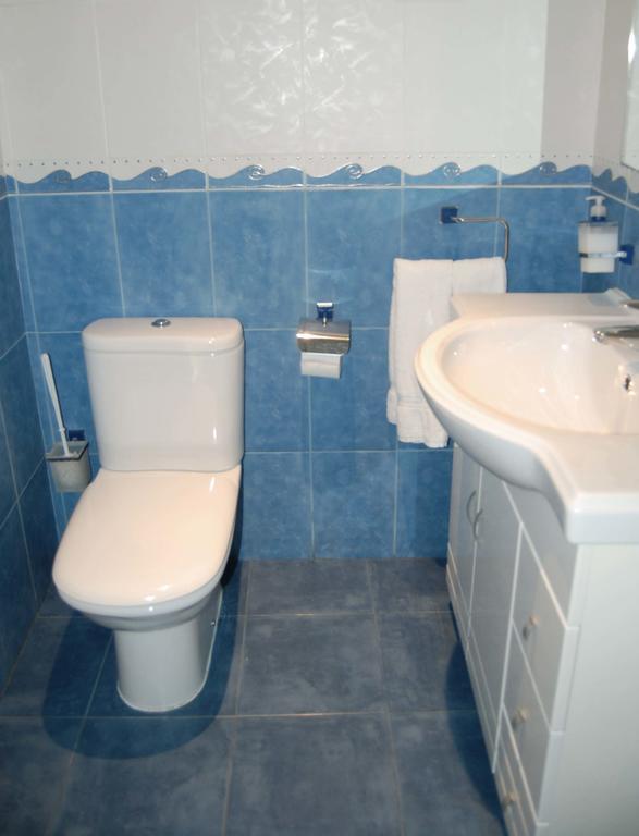 Hostal Los Claveles 토레용드아르도즈 외부 사진